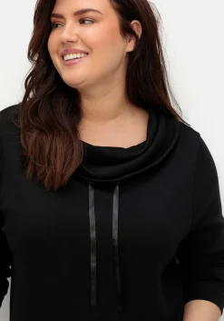 Oversize-Longshirt mit weitem Kragen und Tunnelzug