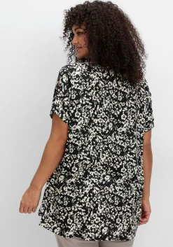 Oversize-Tunika mit Cut-outs an den Ärmeln