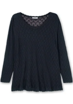 Pullover aus Ajourstrick, in leichter A-Linie