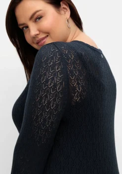 Pullover aus Ajourstrick, in leichter A-Linie