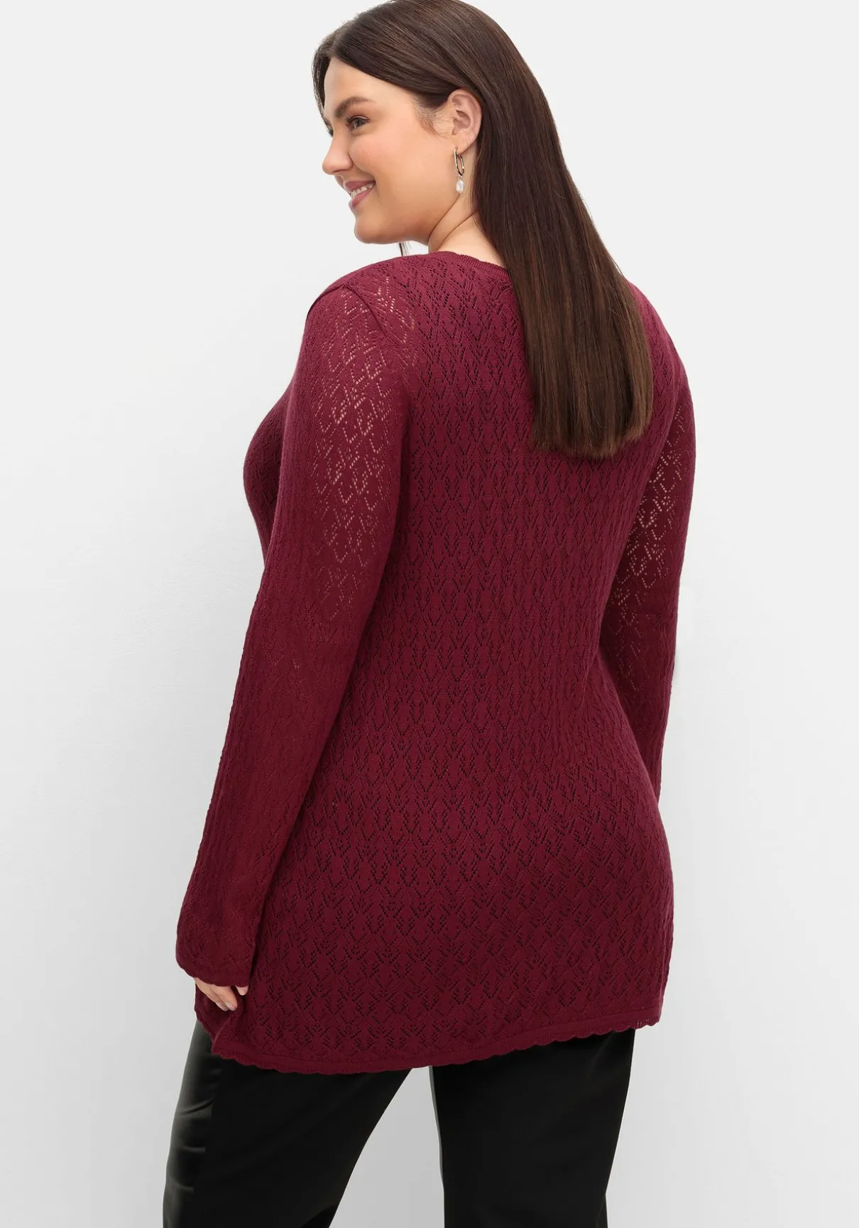 Pullover aus Ajourstrick, in leichter A-Linie