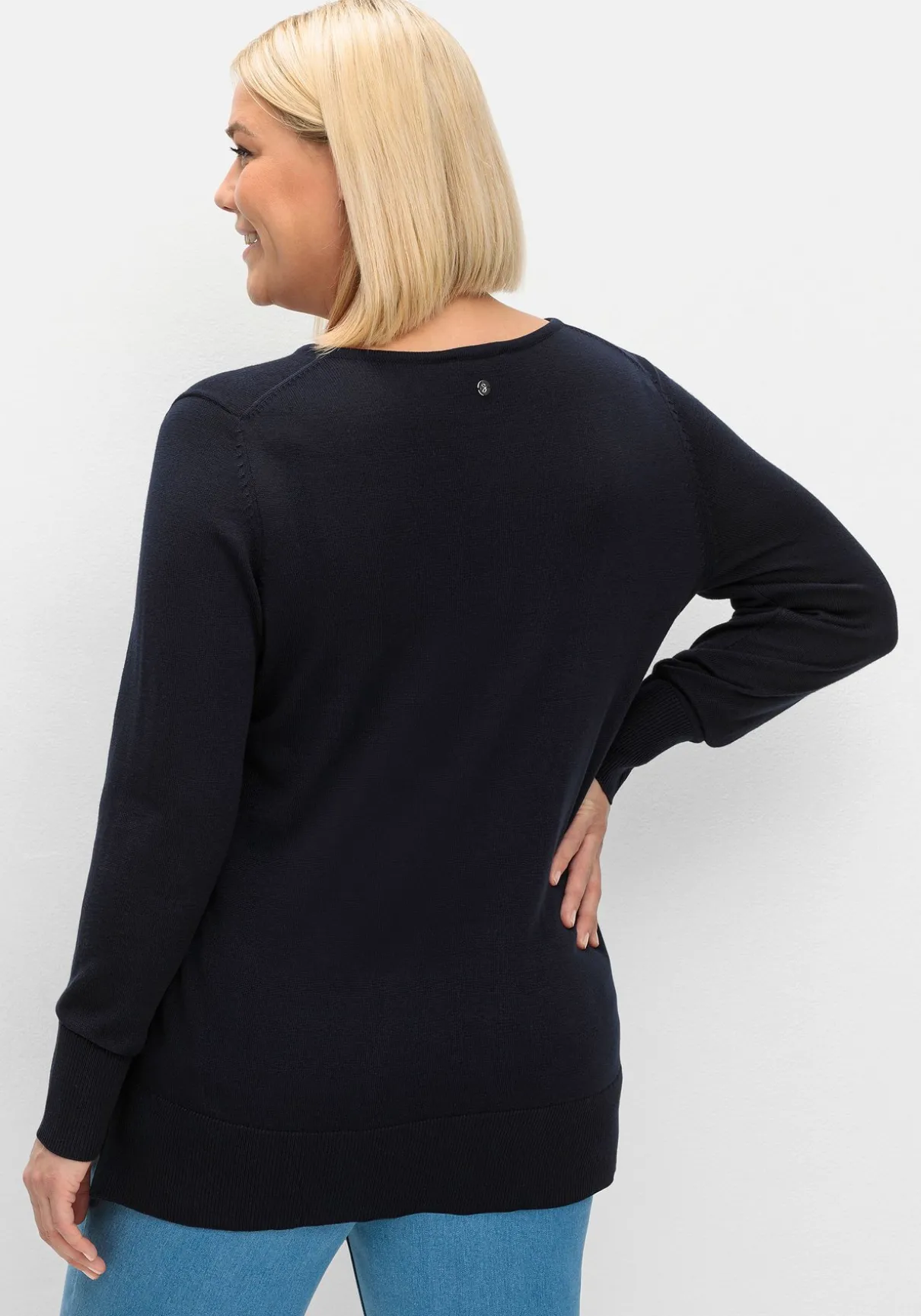 Pullover aus leichtem Strick, mit V-Ausschnitt