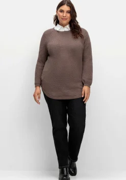 Pullover im Strukturstrick, mit Zierknöpfen seitlich