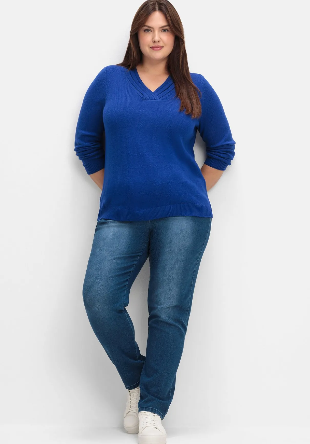 Pullover mit raffiniertem V-Ausschnitt