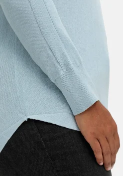 Pullover mit U-Boot-Ausschnitt