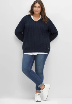 Pullover mit Zopfmuster und V-Ausschnitt