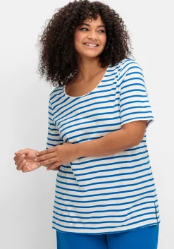 Ringelshirt mit Spitzenborte am Ausschnitt