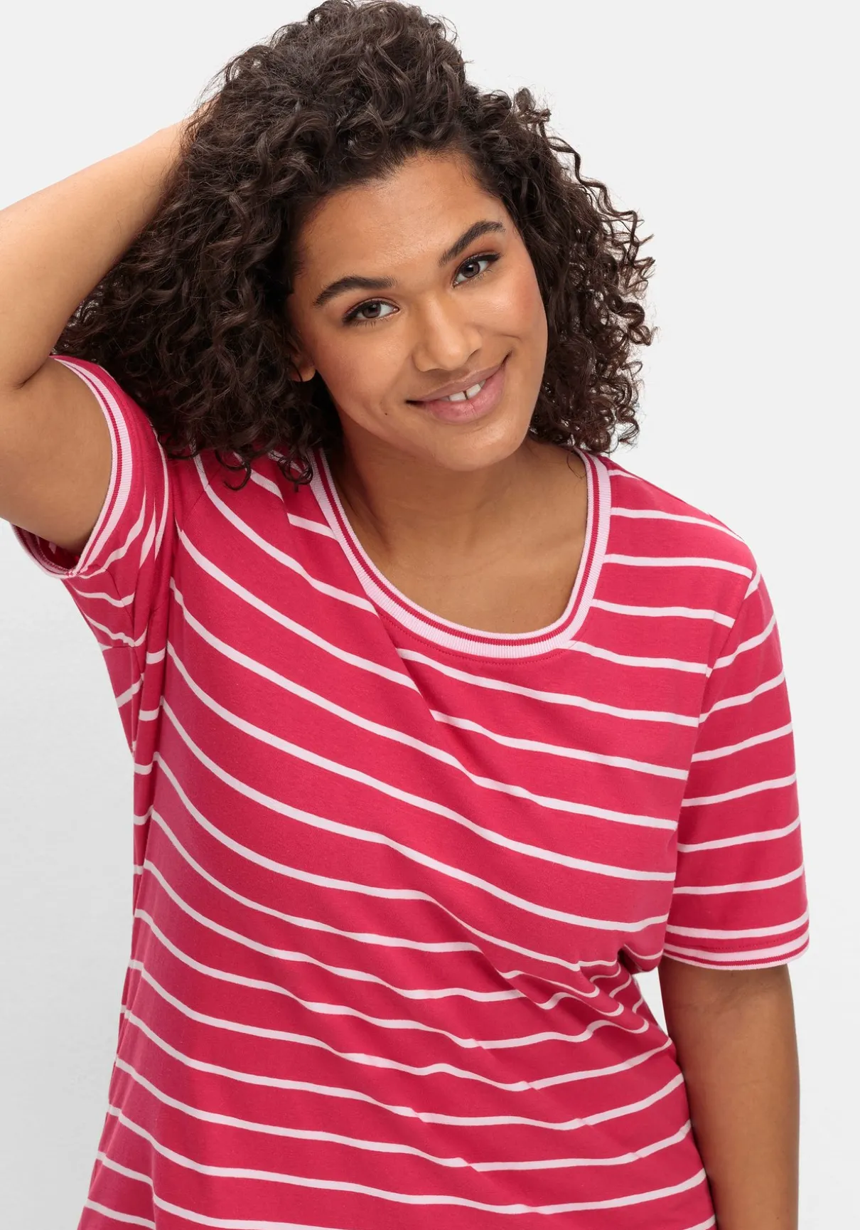 Ringelshirt mit verlängertem Halbarm