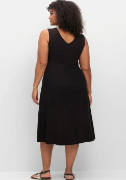 Ärmelloses Jerseykleid mit Raffung vorn