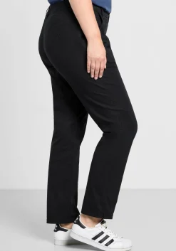 Schmal zulaufende Chinohose mit Bundfalten