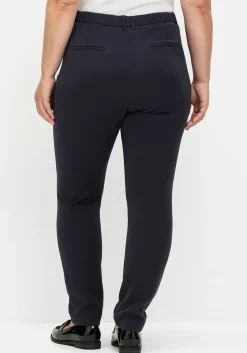 Schmale gepflegte Hose mit Teilgummibund