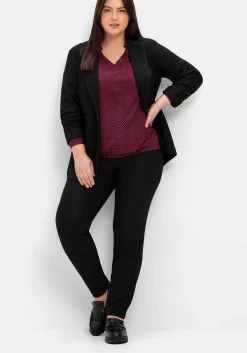 Schmale Hose in feiner Rippstruktur, mit Schlupfbund