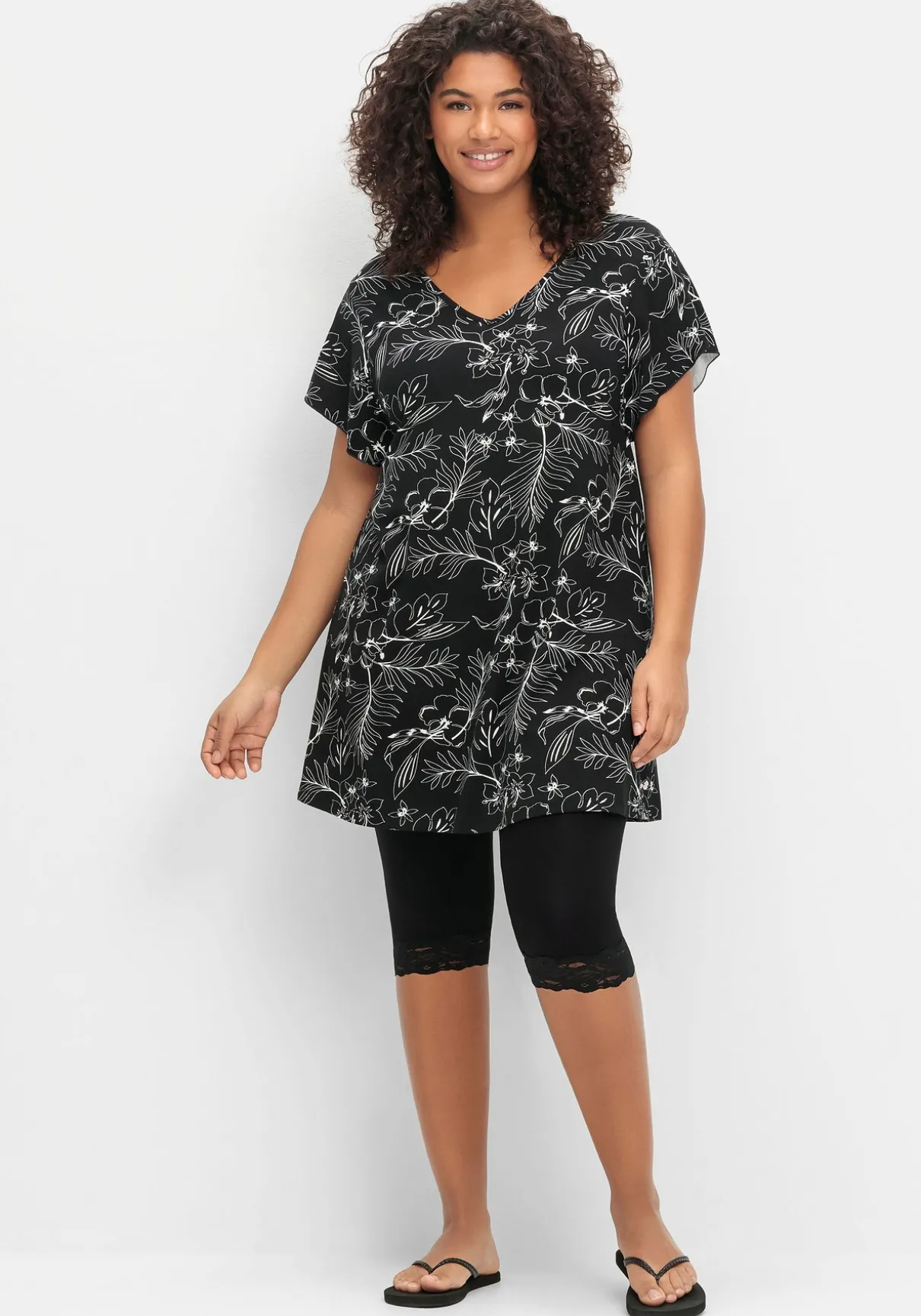 Set aus floralem Jerseyshirt und 3/4-Leggings