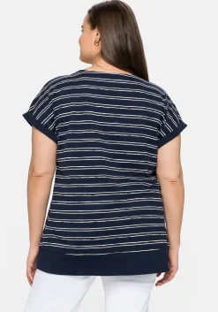 Shirt in Layeroptik, mit dezenten Streifen