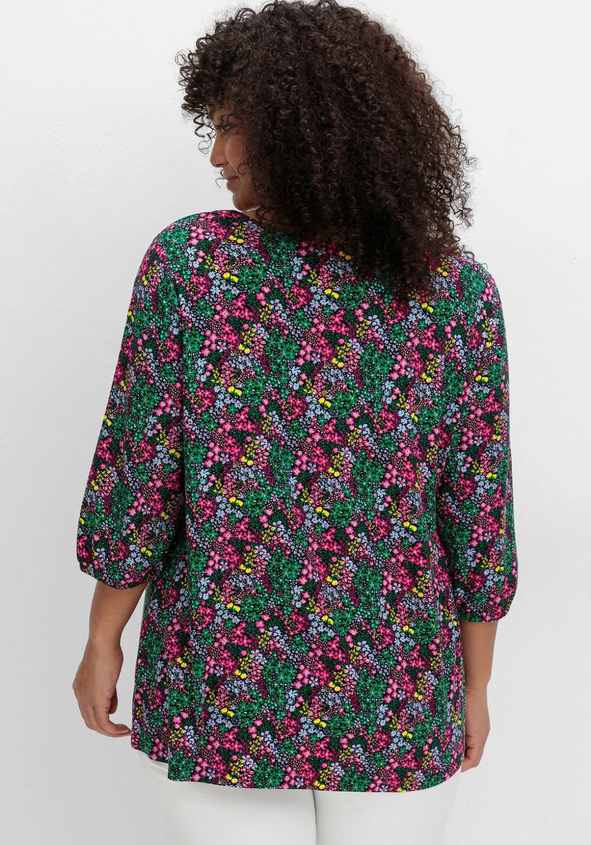 Shirt mit Allover-Blumendruck und tiefem Ausschnitt