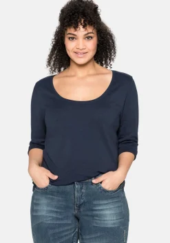 Shirt mit 3/4-Arm und weitem Rundhalsausschnitt