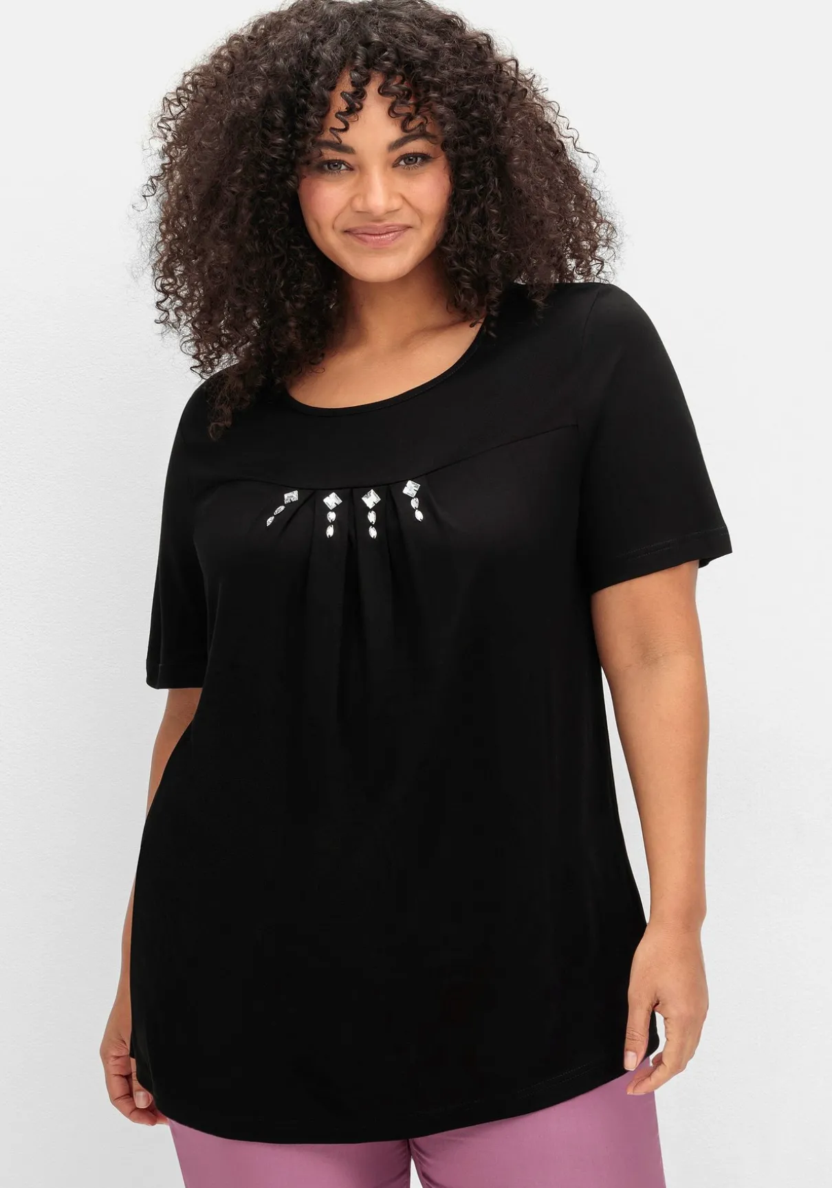 Shirt mit Faltendetails und Ziersteinen