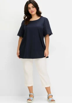 Shirt mit Flügelärmeln aus Lochspitze