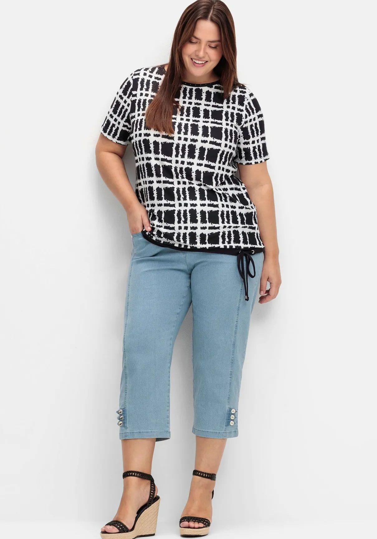 Shirt mit Grafik-Muster und U-Boot-Ausschnitt