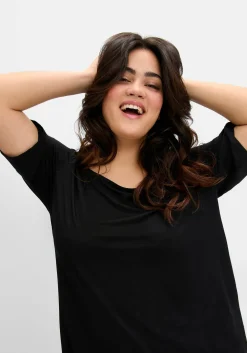 Shirt mit Karree-Ausschnitt, leicht tailliert