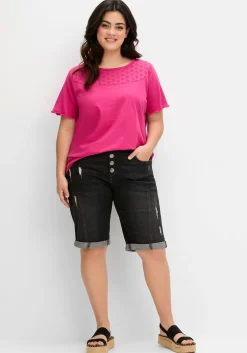 Shirt mit Lochstickerei-Einsatz vorn