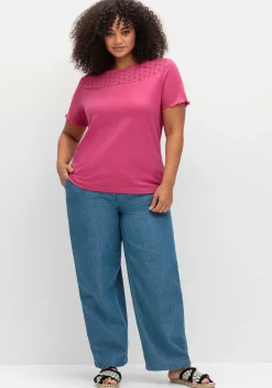 Shirt mit Lochstickerei-Einsatz vorn