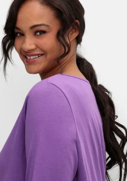 Shirt mit 3/4-Ärmeln und V-Ausschnitt