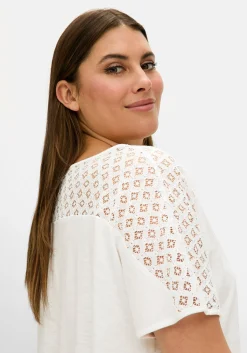 Shirt mit Spitze und V-Ausschnitt, aus Flammgarnjersey