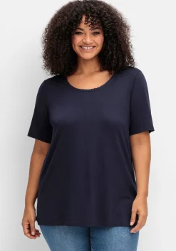 Shirt mit Spitzenborte am Ausschnitt