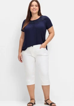 Shirt mit Spitzeneinsatz, aus Viskosejersey