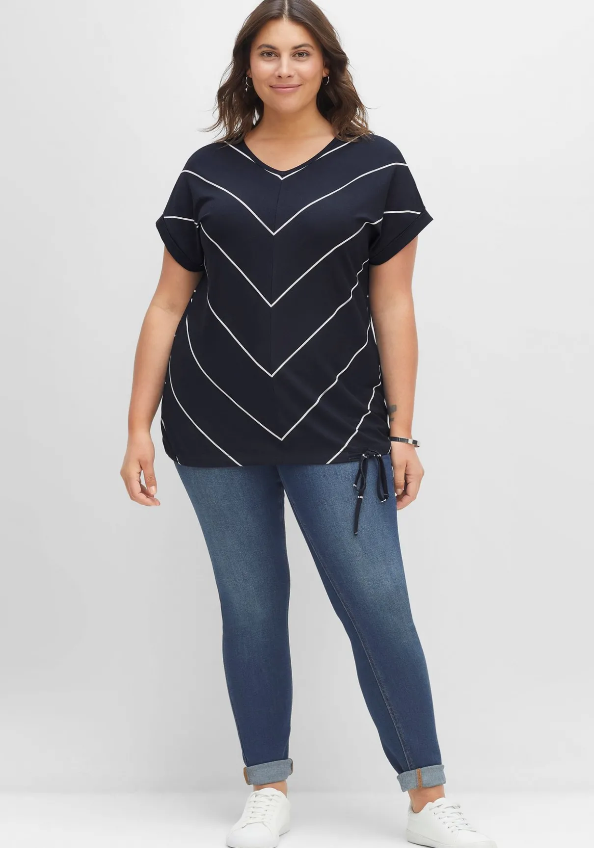 Shirt mit Streifen und Bindeband am Saum