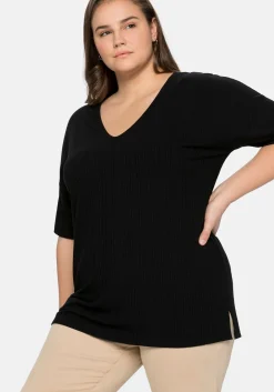 Shirt mit V-Ausschnitt, in Oversized-Form