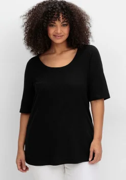 Shirt mit weitem Rundhalsausschnitt, in Rippstruktur