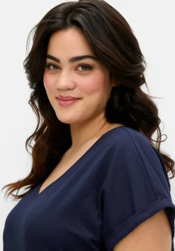 Shirtkleid in Oversized-Form, mit V-Ausschnitt