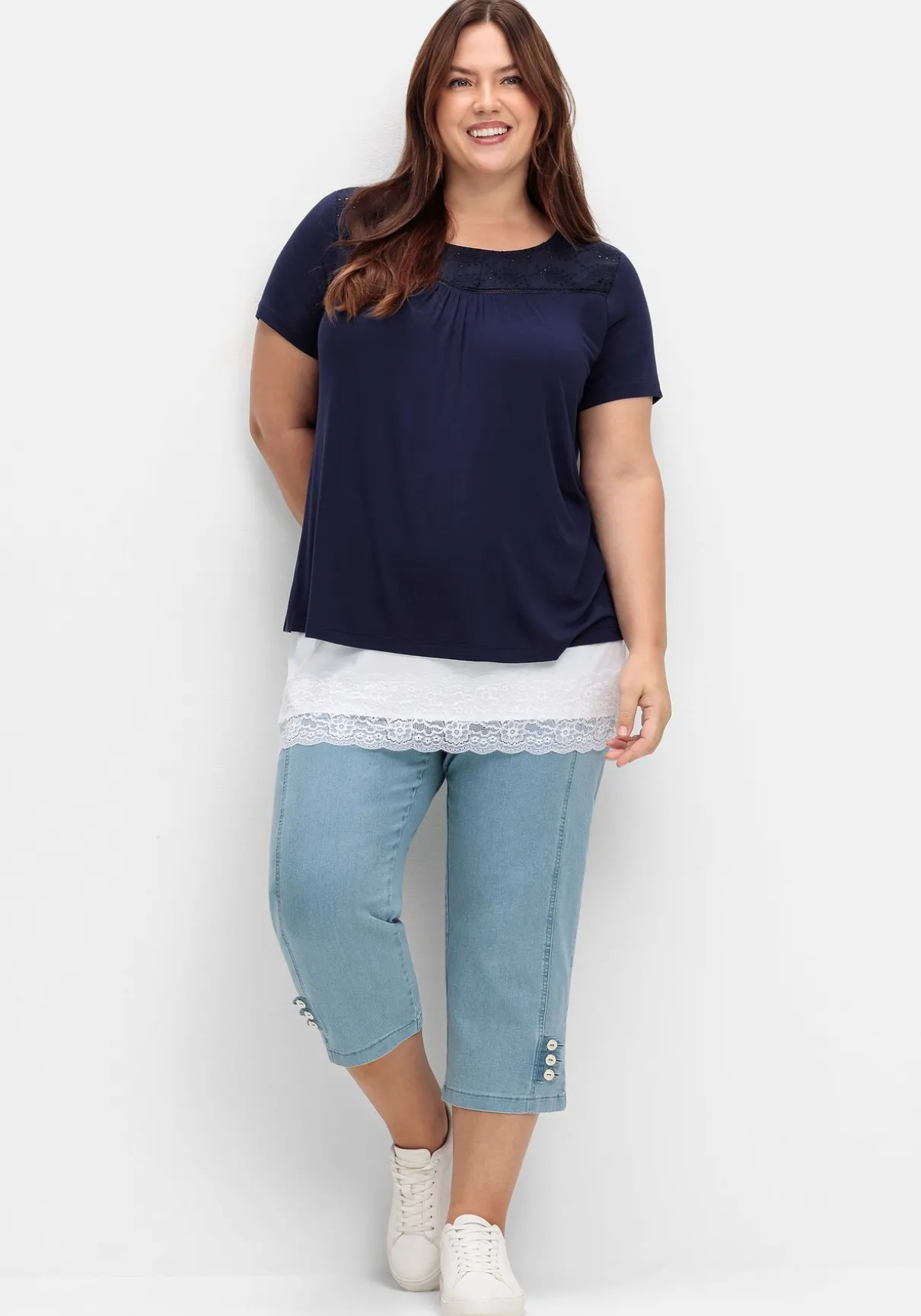 Shirt-Verlängerung mit Spitzenbund