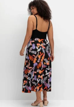 Sommerkleid mit Blumenprint, in Midilänge