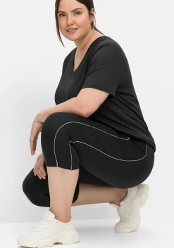 Sporthose in Caprilänge, mit Kontraststreifen