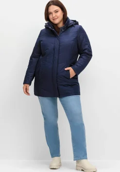 Steppjacke mit abnehmbarer Kapuze