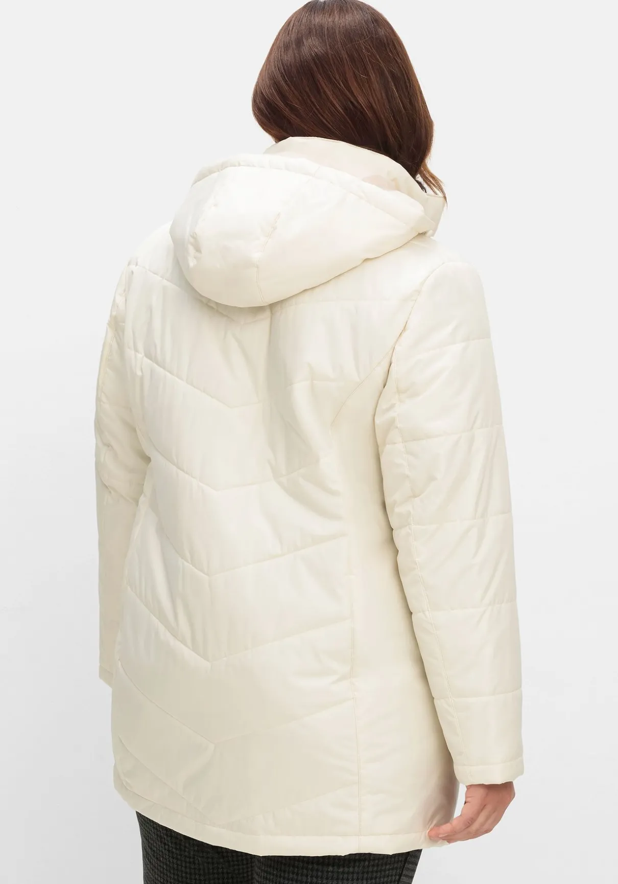 Steppjacke mit abnehmbarer Kapuze