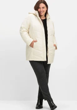 Steppjacke mit abnehmbarer Kapuze