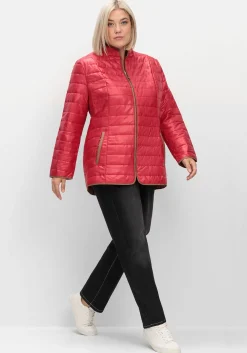 Steppjacke mit Stehkragen und Kontrastdetails