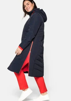 Steppmantel mit seitlichen Reißverschlüssen