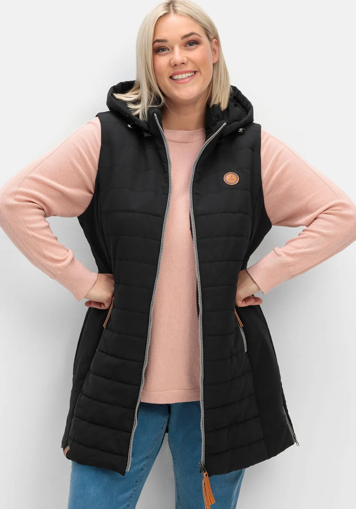 Steppweste mit abnehmbarer Kapuze