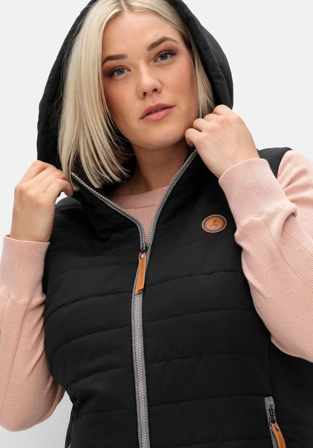 Steppweste mit abnehmbarer Kapuze