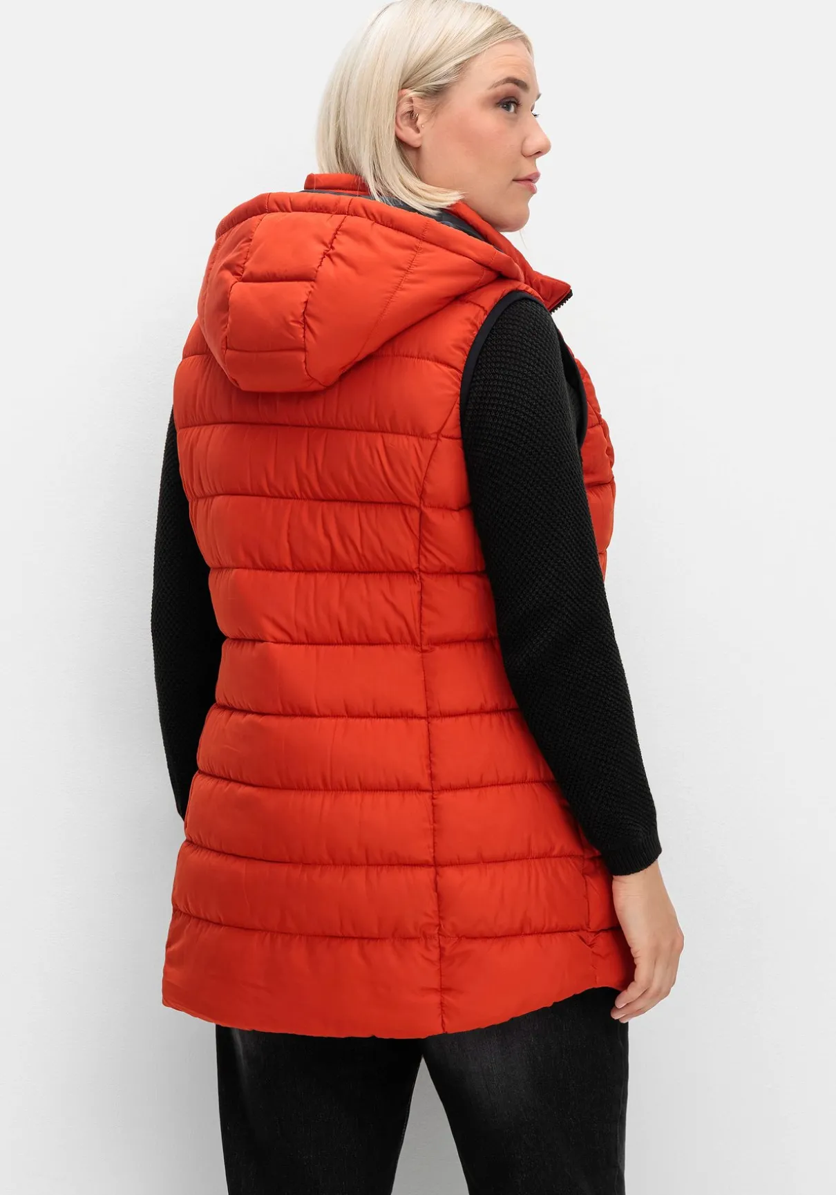 Steppweste mit abnehmbarer Kapuze