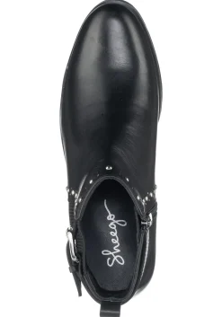 Stiefelette aus Leder mit Nietenbesatz