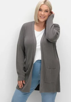 Strickjacke in verschlussloser Form, mit Taschen