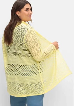 Strickjacke mit Ajourmuster, in offener Form