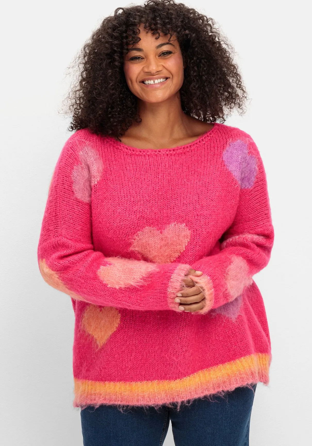 Strickpullover mit Herz-Intarsien, im Oversized-Schnitt