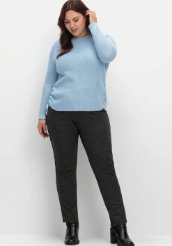 Strickpullover mit Rippmuster und Raffung seitlich